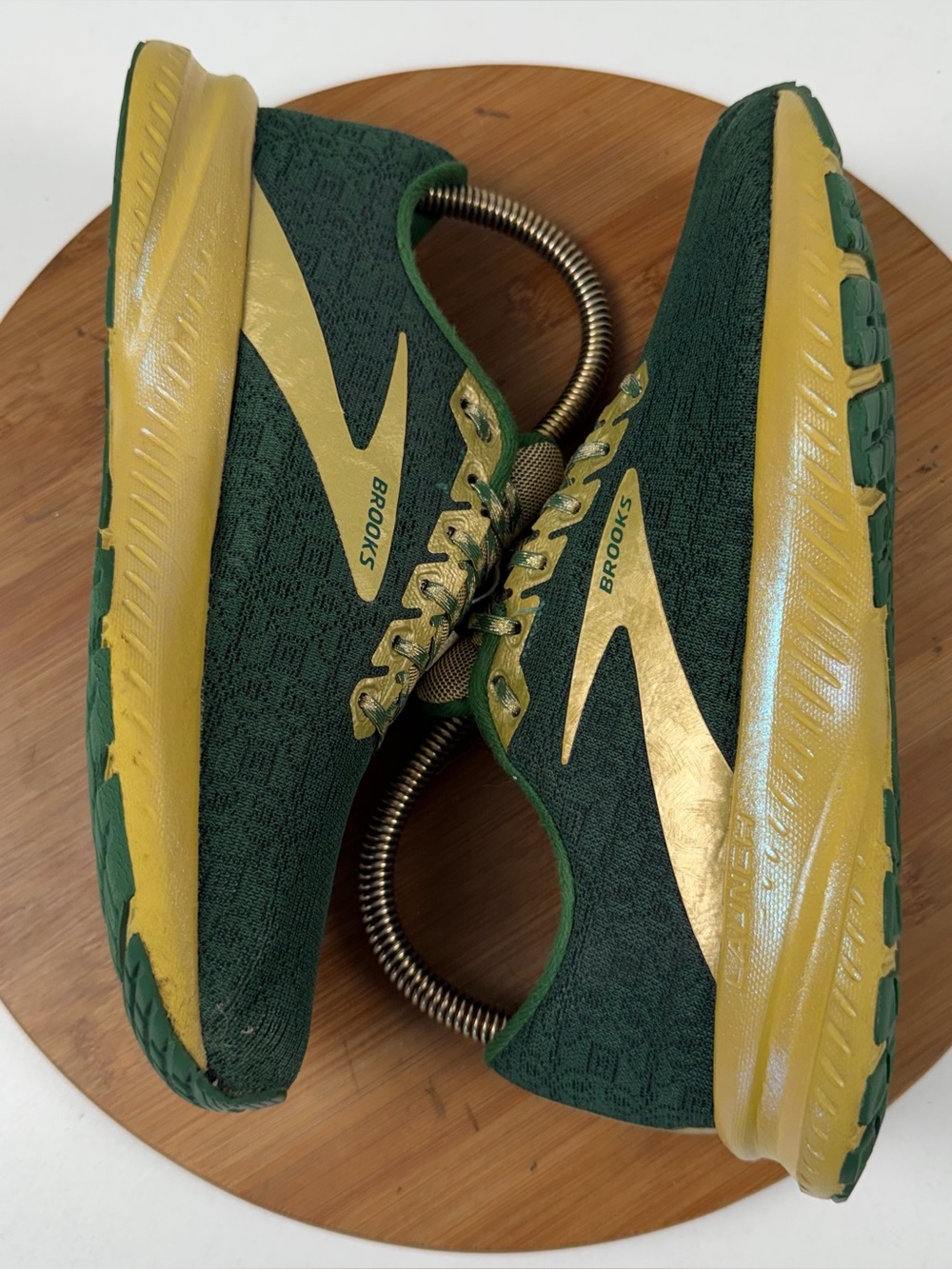 Brooks Launch 7 “Run Lucky” Running Sneakers - Picture 7 of 10